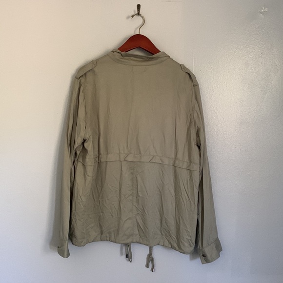 NWT Kensie Jeans 100% Modal Utility Jacket in Shadow Khaki Green Drawstring - Picture 3 of 7